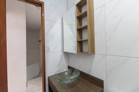 Casa à venda com 150m², 4 quartos e 2 vagas Casa à venda com 150m², 4 quartos e 2 vagasBanheiro