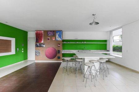 Apartamento à venda com 155m², 3 quartos e 3 vagas Apartamento à venda com 155m², 3 quartos e 3 vagasÁrea Comum