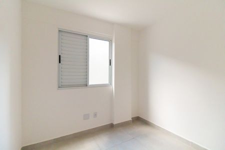 Quarto 1 de apartamento à venda com 2 quartos, 45m² em Parque Sonia, São Paulo