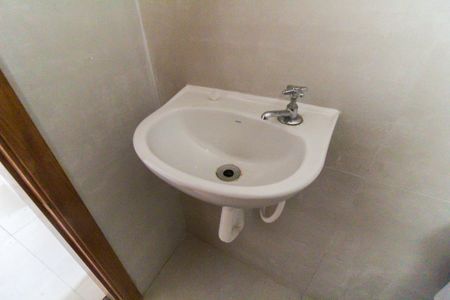 Apartamento à venda com 45m², 2 quartos e 1 vaga Apartamento à venda com 45m², 2 quartos e 1 vagaBanheiro