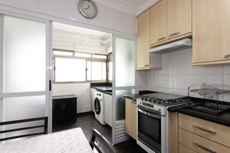 Apartamento à venda com 106m², 3 quartos e 2 vagasCozinha