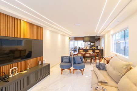 Sala de casa à venda com 3 quartos, 180m² em Vila Osasco, Osasco