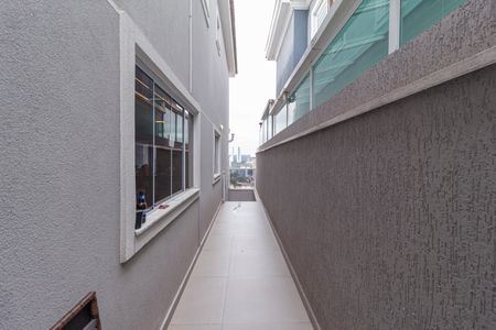 Casa à venda com 180m², 3 quartos e 6 vagasCorredor