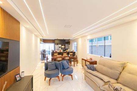 Sala de casa à venda com 3 quartos, 180m² em Vila Osasco, Osasco