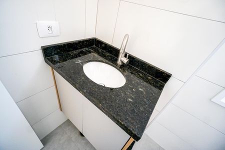 Apartamento para alugar com 45m², 2 quartos e sem vaga Apartamento para alugar com 45m², 2 quartos e sem vagaBanheiro