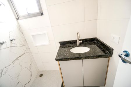 Apartamento para alugar com 45m², 2 quartos e sem vagaBanheiro