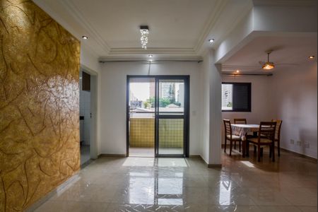 Apartamento à venda com 93m², 2 quartos e 2 vagasSala