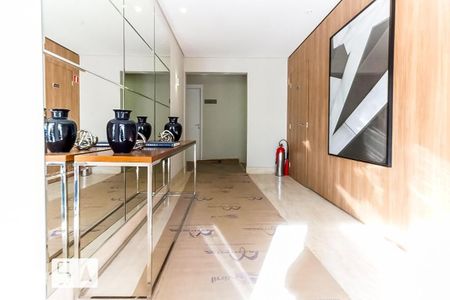 Apartamento à venda com 63m², 2 quartos e 1 vaga Apartamento à venda com 63m², 2 quartos e 1 vagaHall social