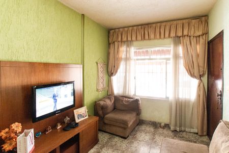 Sala de casa à venda com 4 quartos, 235m² em Vila Constança, São Paulo