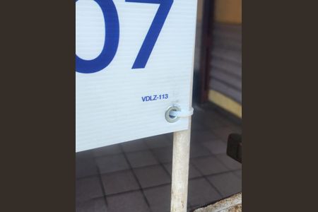 Casa à venda com 235m², 4 quartos e 2 vagas Casa à venda com 235m², 4 quartos e 2 vagasPlaca