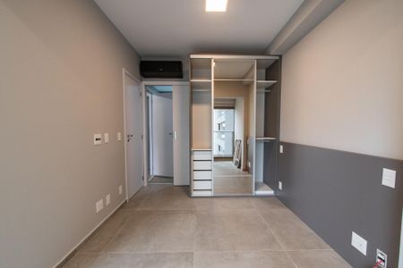 Studio à venda com 41m², 1 quarto e 1 vaga Studio à venda com 41m², 1 quarto e 1 vagaQuarto
