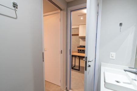 Studio à venda com 41m², 1 quarto e 1 vaga Studio à venda com 41m², 1 quarto e 1 vagaBanheiro