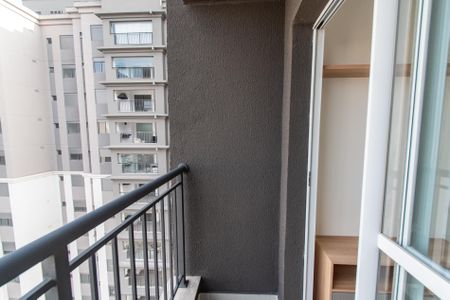 Apartamento à venda com 40m², 2 quartos e sem vaga Apartamento à venda com 40m², 2 quartos e sem vagaVaranda