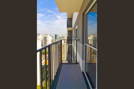 Apartamento à venda com 27m², 1 quarto e sem vaga Apartamento à venda com 27m², 1 quarto e sem vagaVaranda