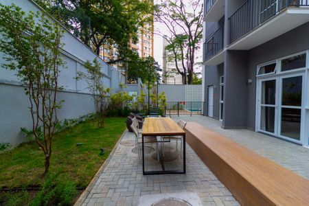 Apartamento à venda com 27m², 1 quarto e sem vaga Apartamento à venda com 27m², 1 quarto e sem vagaChurrasqueira