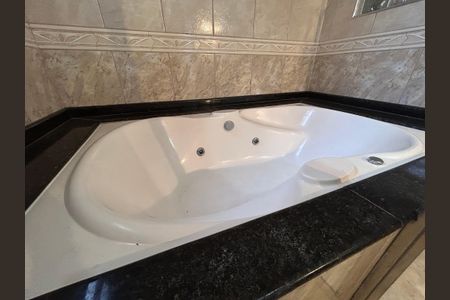 Casa à venda com 175m², 3 quartos e 2 vagas Casa à venda com 175m², 3 quartos e 2 vagasBanheiro da Suíte