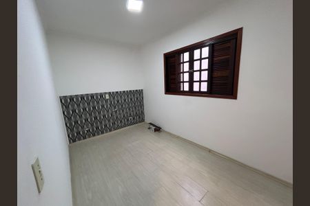 Casa à venda com 175m², 3 quartos e 2 vagas Casa à venda com 175m², 3 quartos e 2 vagasQuarto 2
