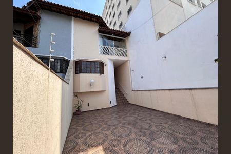 Casa à venda com 175m², 3 quartos e 2 vagas Casa à venda com 175m², 3 quartos e 2 vagasGaragem