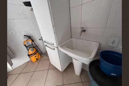 Casa à venda com 175m², 3 quartos e 2 vagas Casa à venda com 175m², 3 quartos e 2 vagasÁrea de Serviço