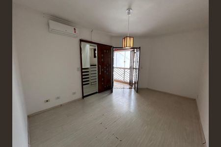 Casa à venda com 175m², 3 quartos e 2 vagas Casa à venda com 175m², 3 quartos e 2 vagasQuarto Suíte