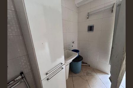 Casa à venda com 175m², 3 quartos e 2 vagas Casa à venda com 175m², 3 quartos e 2 vagasÁrea de Serviço