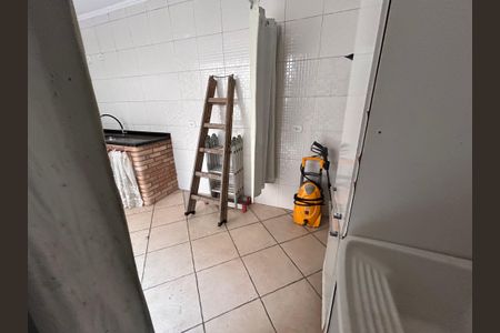 Casa à venda com 175m², 3 quartos e 2 vagas Casa à venda com 175m², 3 quartos e 2 vagasÁrea de Serviço