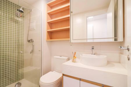 Apartamento para alugar com 67m², 3 quartos e 1 vaga Apartamento para alugar com 67m², 3 quartos e 1 vagaBanheiro da Suíte