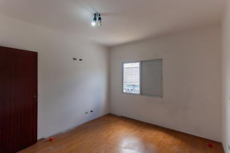 Casa para alugar com 100m², 2 quartos e 2 vagasSuíte 1