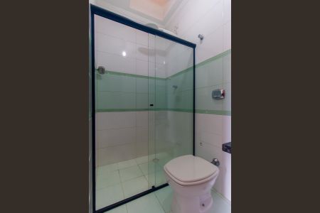 Casa para alugar com 100m², 2 quartos e 2 vagasBanheiro da Suíte 1