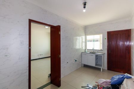 Casa para alugar com 100m², 2 quartos e 2 vagasCozinha
