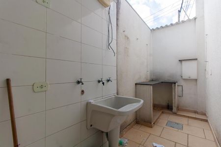 Casa para alugar com 100m², 2 quartos e 2 vagasÁrea de Serviço