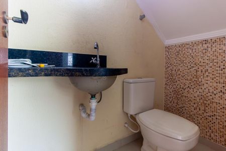 Casa para alugar com 100m², 2 quartos e 2 vagasLavabo