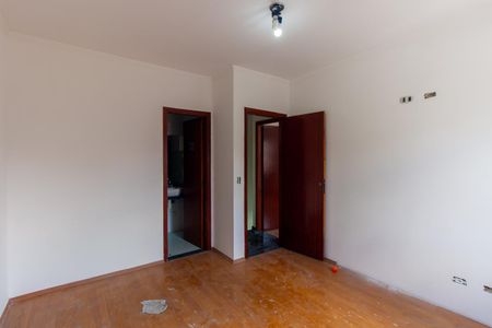 Casa para alugar com 100m², 2 quartos e 2 vagasSuíte 1