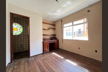 Apartamento à venda com 205m², 4 quartos e 2 vagas