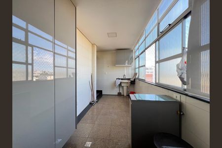 Apartamento à venda com 205m², 4 quartos e 2 vagas