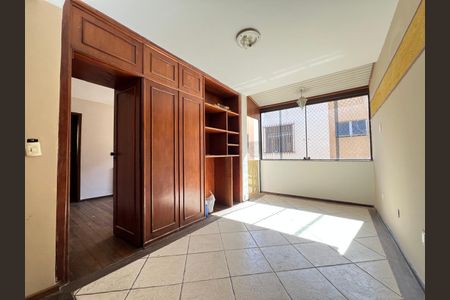 Apartamento à venda com 205m², 4 quartos e 2 vagas
