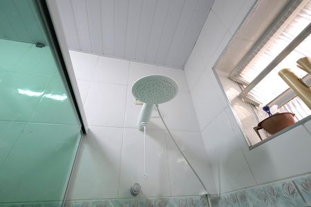 Casa à venda com 167m², 2 quartos e 2 vagas Casa à venda com 167m², 2 quartos e 2 vagasBanheiro