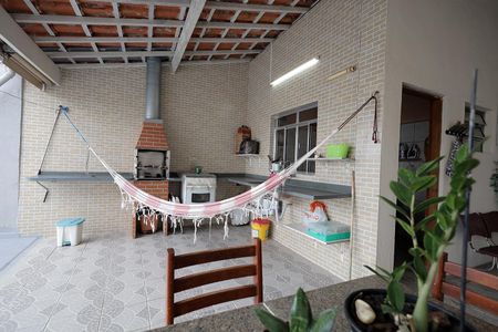 Casa à venda com 167m², 2 quartos e 2 vagas Casa à venda com 167m², 2 quartos e 2 vagasÁrea gourmet