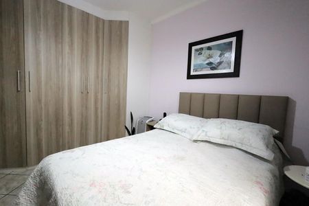 Casa à venda com 167m², 2 quartos e 2 vagas Casa à venda com 167m², 2 quartos e 2 vagasQuarto 2