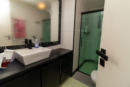 Apartamento à venda com 110m², 3 quartos e 1 vaga Apartamento à venda com 110m², 3 quartos e 1 vagaBanheiro