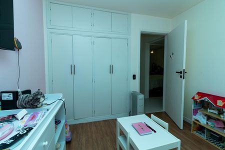 Apartamento à venda com 110m², 3 quartos e 1 vaga Apartamento à venda com 110m², 3 quartos e 1 vagaQuarto 2