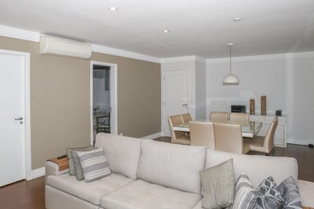 Apartamento para alugar com 126m², 3 quartos e 3 vagasSala