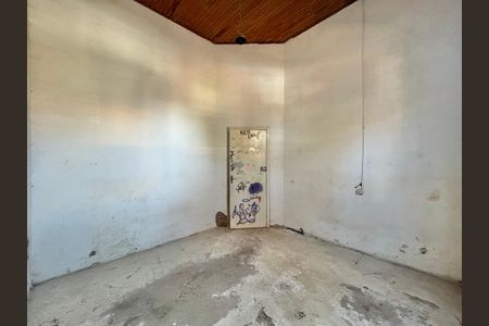 Casa à venda com 99m², 3 quartos e sem vaga Casa à venda com 99m², 3 quartos e sem vagaSala