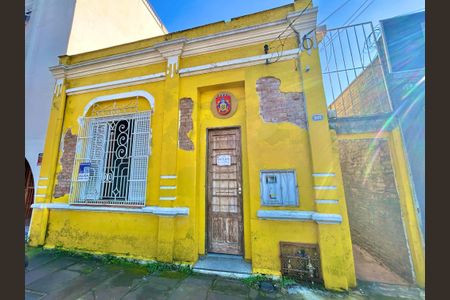 Casa à venda com 99m², 3 quartos e sem vaga Casa à venda com 99m², 3 quartos e sem vagaFachada