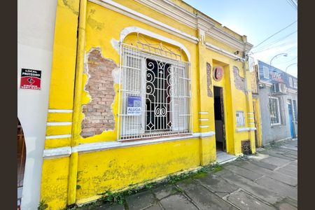 Casa à venda com 99m², 3 quartos e sem vaga Casa à venda com 99m², 3 quartos e sem vagaFachada