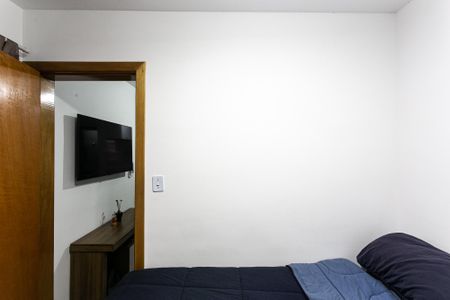 Quarto de apartamento à venda com 1 quarto, 27m² em Vila Carrão, São Paulo
