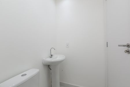 Apartamento para alugar com 42m², 2 quartos e sem vaga Apartamento para alugar com 42m², 2 quartos e sem vagaBanheiro