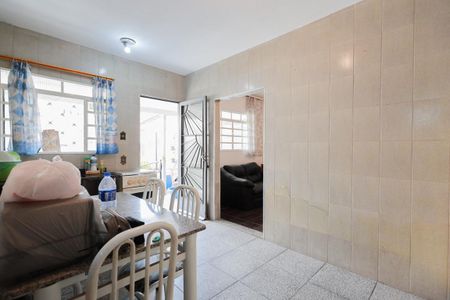 Casa à venda com 354m², 5 quartos e 8 vagas Casa à venda com 354m², 5 quartos e 8 vagasCozinha