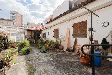 Casa à venda com 354m², 5 quartos e 8 vagas Casa à venda com 354m², 5 quartos e 8 vagasQuintal e garagem