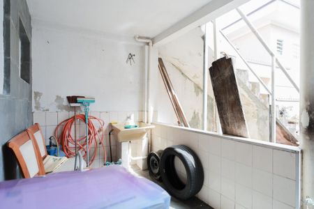 Casa à venda com 354m², 5 quartos e 8 vagas Casa à venda com 354m², 5 quartos e 8 vagasÁrea de serviço